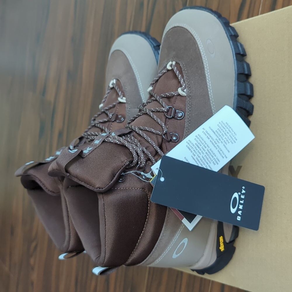 Oakley Men's Vertex Boots Size 9 Brand New
